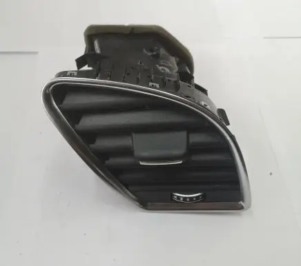 Audi A5 8T 8F Dashboard side air vent grill/cover trim 8T1820902G