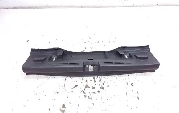 Opel Crossland X Tailgate trim 464275993