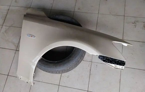Lexus IS 220D-250-350 Fender