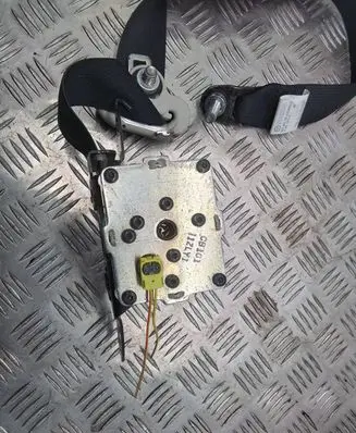 Mazda 6 Front seatbelt