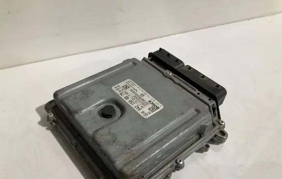 Mercedes-Benz E W211 Engine control unit/module A6421508879 0281012776