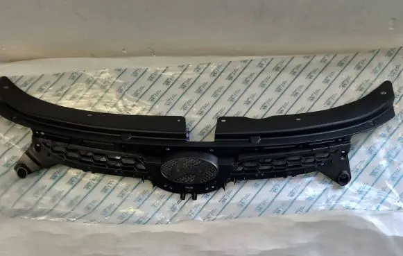 Hyundai i10 Front bumper upper radiator grill 863660X000