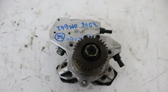 Mercedes-Benz ML W164 Fuel injection high pressure pump