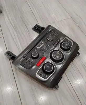 Citroen C4 II Climate control unit