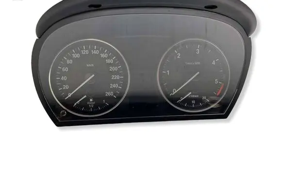 BMW 3 E90 E91 Speedometer (instrument cluster) 9242371