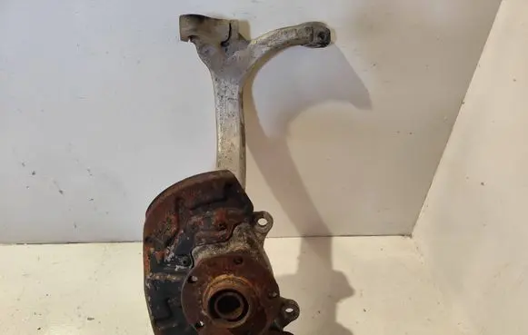 Audi A4 S4 B7 8E 8H Front wheel hub spindle knuckle 8e0407241b