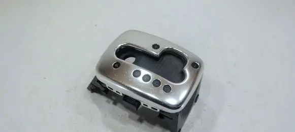 Audi A3 S3 8P Gear shift selector indicator 8P1713111