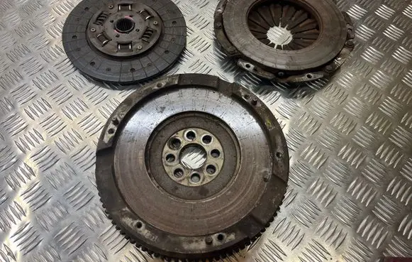 Toyota Corolla Verso E121 Clutch set kit