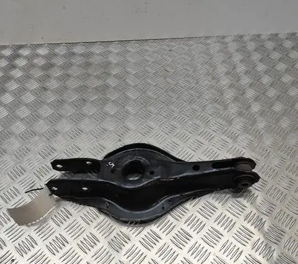BMW 4 F32 F33 Rear upper control arm/wishbone 6867540