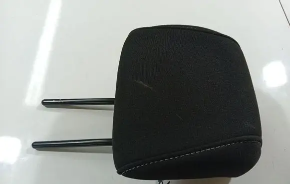 Citroen C3 Front seat headrest 