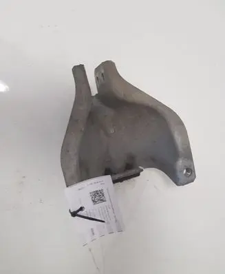 Audi A4 S4 B8 8K Engine mounting bracket 8K0399060K
