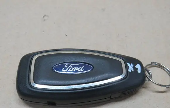 Ford Kuga II Ignition key/card 7S7T15K601ED 5WK50170