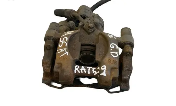 Volkswagen PASSAT B8 Rear brake caliper 3Q0615406J