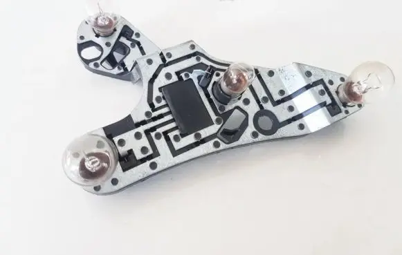 Toyota Avensis T250 Tail light bulb cover holder 89028786