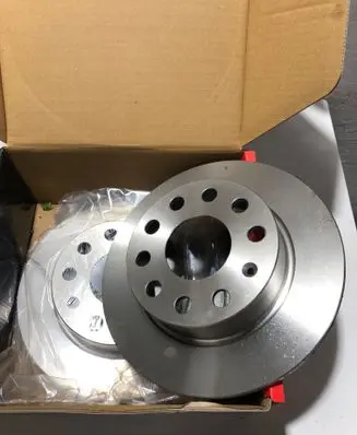 Volkswagen Golf V Rear brake disc