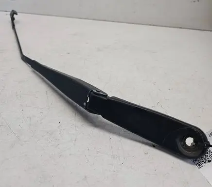 Volvo V70 Front wiper blade arm 30796036