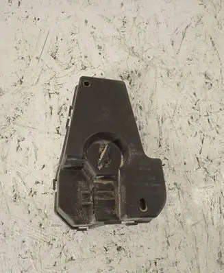 Volkswagen Sharan Tail light bulb cover holder 7M0945257A