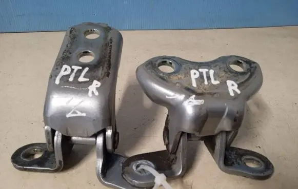 Front door hinge set