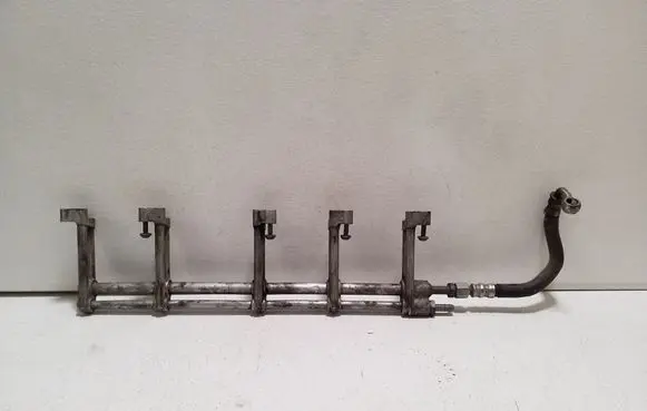 Volkswagen Touareg I Fuel main line pipe 07Z133317K 07Z127511AP