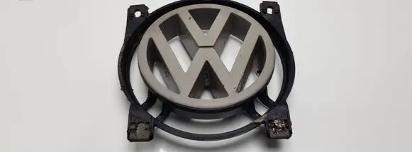 Volkswagen PASSAT B3 Manufacturer badge logo/emblem 357853612A