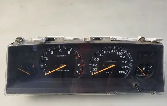 Toyota Camry Speedometer (instrument cluster) 8310032140
