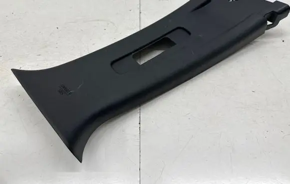 Nissan Leaf II (ZE1) (B) pillar trim (top) 769859UOOO