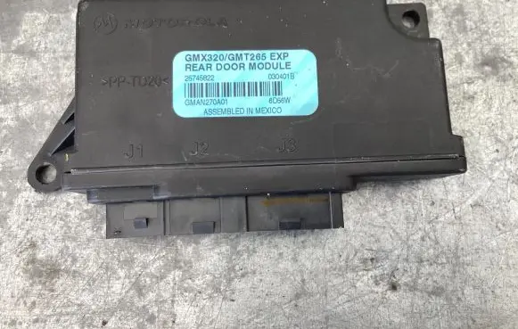 Cadillac CTS Door control unit/module 25745822 030401B GMAN270A01