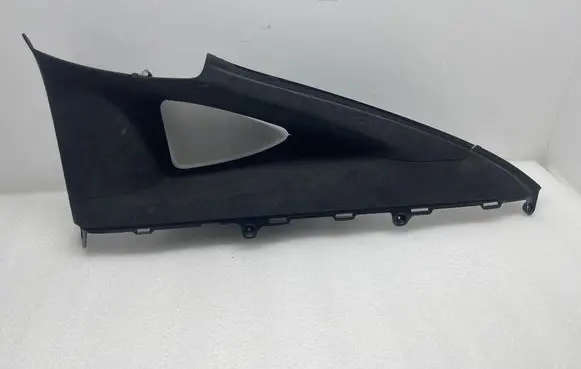 Tesla Model X (C) pillar trim 105024600A 105897034C