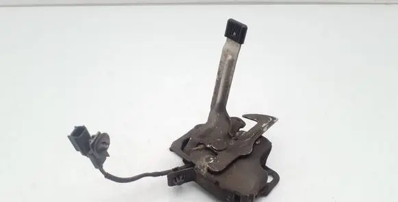 Honda CR-V Engine bonnet/hood lock/catch 