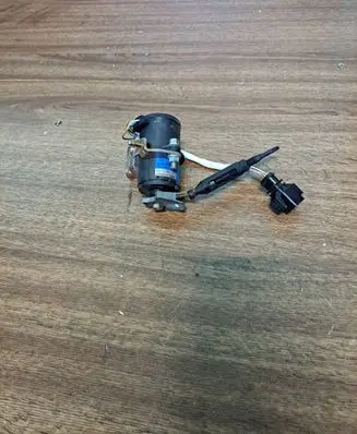 Audi A8 S8 D2 4D Accelerator throttle pedal 028907475AA 0281002 862100753