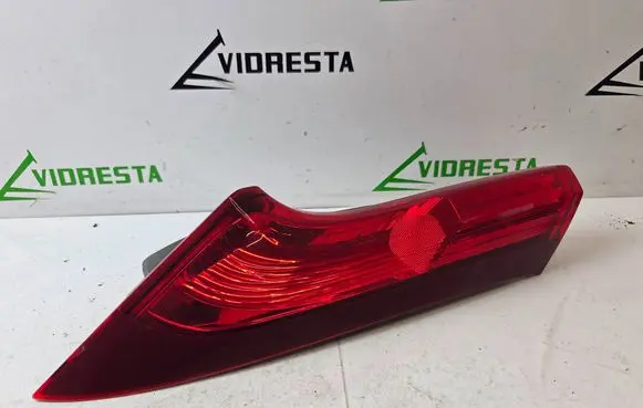 Honda CR-V Rear/tail lights W0706 3004