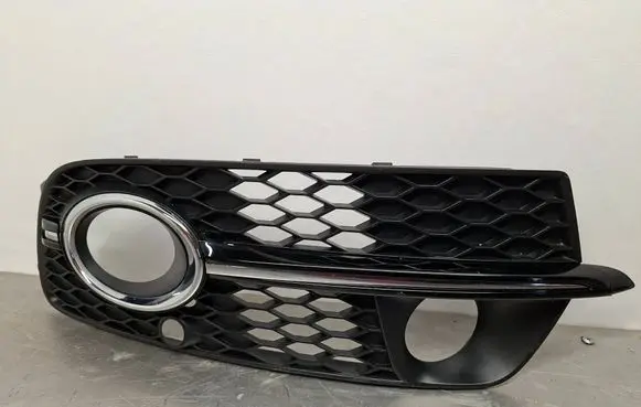 Audi Q5 SQ5 8R Front fog light trim/grill 8R0807682Q