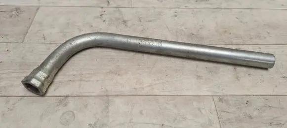 Volkswagen PASSAT B6 Wheel nut wrench 8N0012219