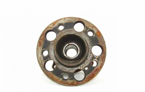 Rear wheel hub