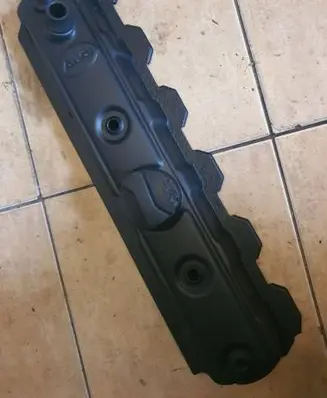 Audi 100 S4 C4 Rocker cam cover 074103547A
