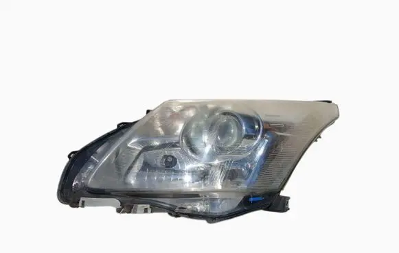 Toyota Avensis T270 Headlight/headlamp 8116605310