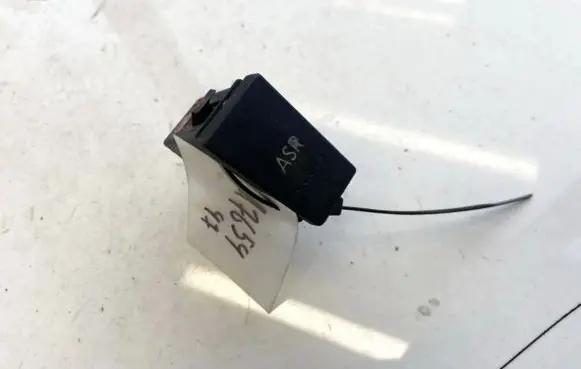 Traction control (ASR) switch