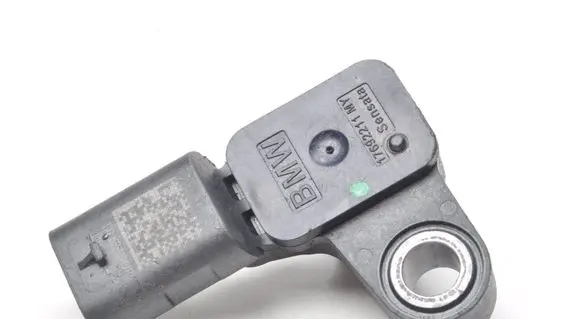 BMW 5 G60 G61 Turbo air boost pressure sensor 8489539