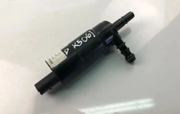 Volkswagen Golf V Windscreen/windshield washer pump 1J0955681