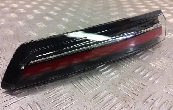 Opel Mokka X Tailgate rear/tail lights 9833944480 2SA01499501AH