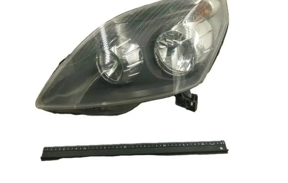 Opel Zafira B Headlight/headlamp 0301214201 LE03A6107