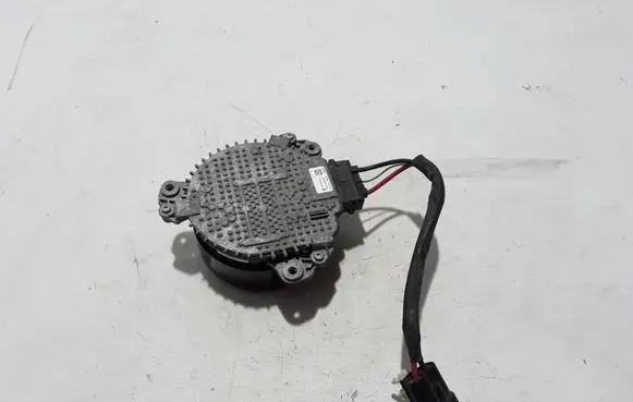 Volvo XC40 Radiator cooling fan shroud 5001407