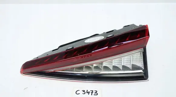 Skoda Enyaq iV Tailgate rear/tail lights 5LG945308C