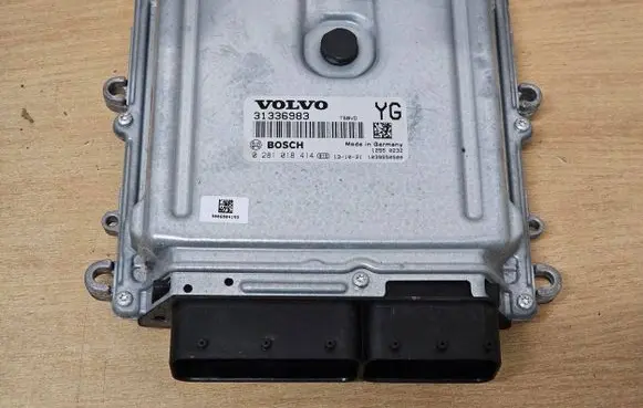 Volvo S80 Engine control unit/module 31336983