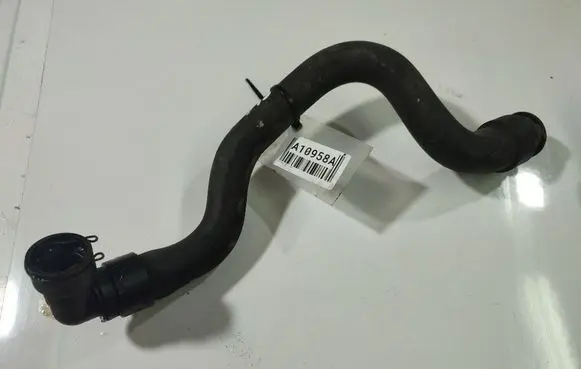 Peugeot 407 Engine coolant pipe/hose 