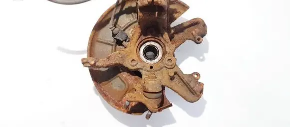 Volkswagen Golf V Front wheel hub