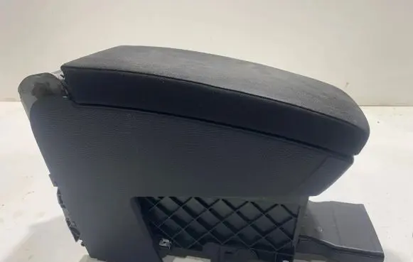 Volkswagen PASSAT B6 Armrest 3C0864207M 1141177