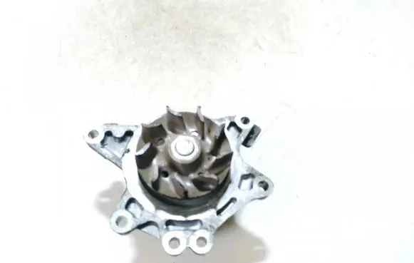 Toyota Corolla E120 E130 Water pump