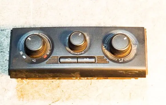 Volkswagen Polo IV 9N3 Climate control unit 6Q0819445