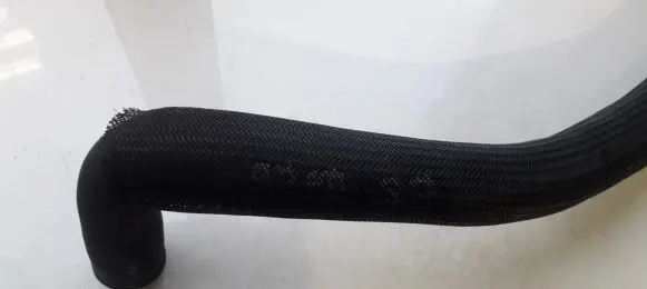 Volvo V70 Engine coolant pipe/hose 08671573